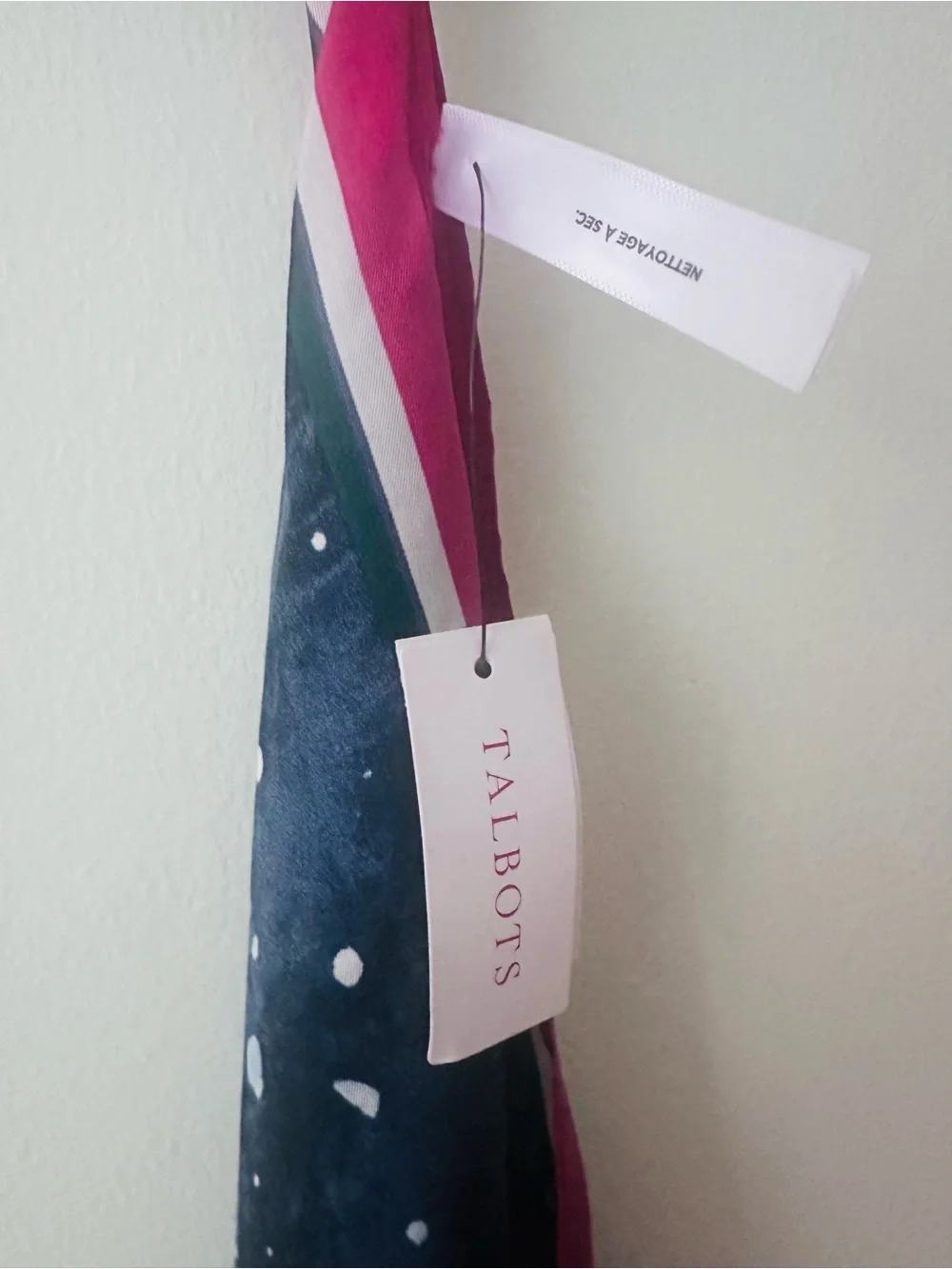 Talbots 100% Silk Christmas Scarf – Santa & Reindeer – Vintage Holiday